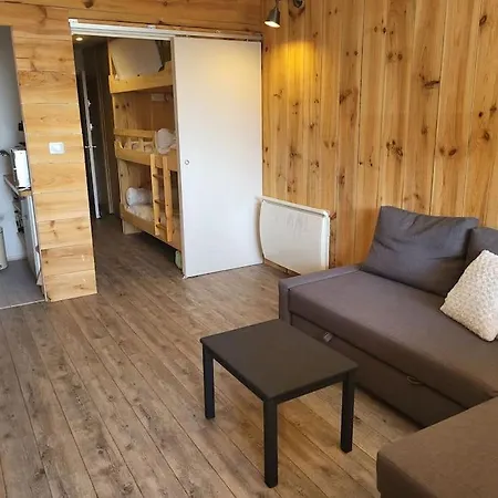 La Tete Dans Les Etoiles, 4 Adultes, 3 Enfants La Mongie