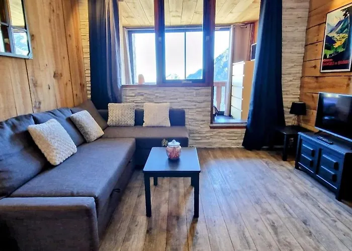 La Tete Dans Les Etoiles, 4 Adultes, 3 Enfants La Mongie